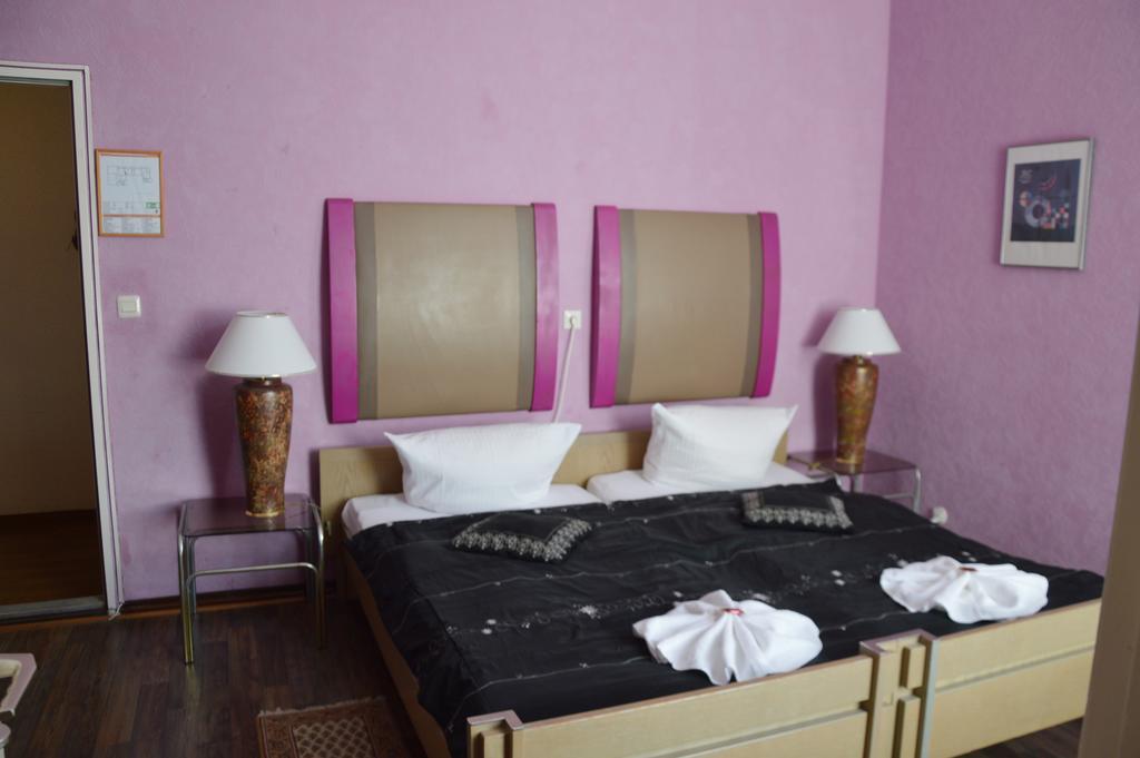 Pension Ingeborg Berlin Ngoại thất bức ảnh